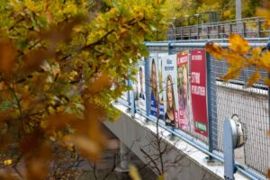 Valgplakater ved Stenløse Station 2025. Foto: Rasmus Udsholt