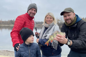 Peter Westermann og Camilla Hove Lund fisketur
