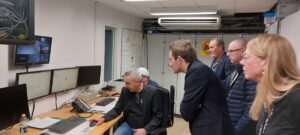 Steffen Frølund, Liberal Alliances energiordfører, besøger sammen med medlemmer af Liberal Alliance Egedal Smørum Kraftværk i november 2025. Foto: Liberal Alliance