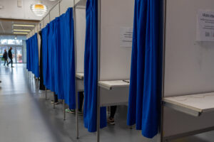 Stemmeboks stemmerum (EgedalPosten) Foto: Rasmus Udsholt