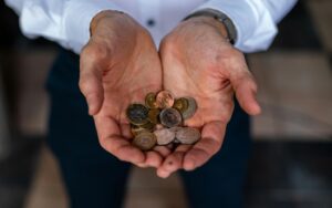 Penge Uddeling Foto: Alex Dos Santos / Pexels