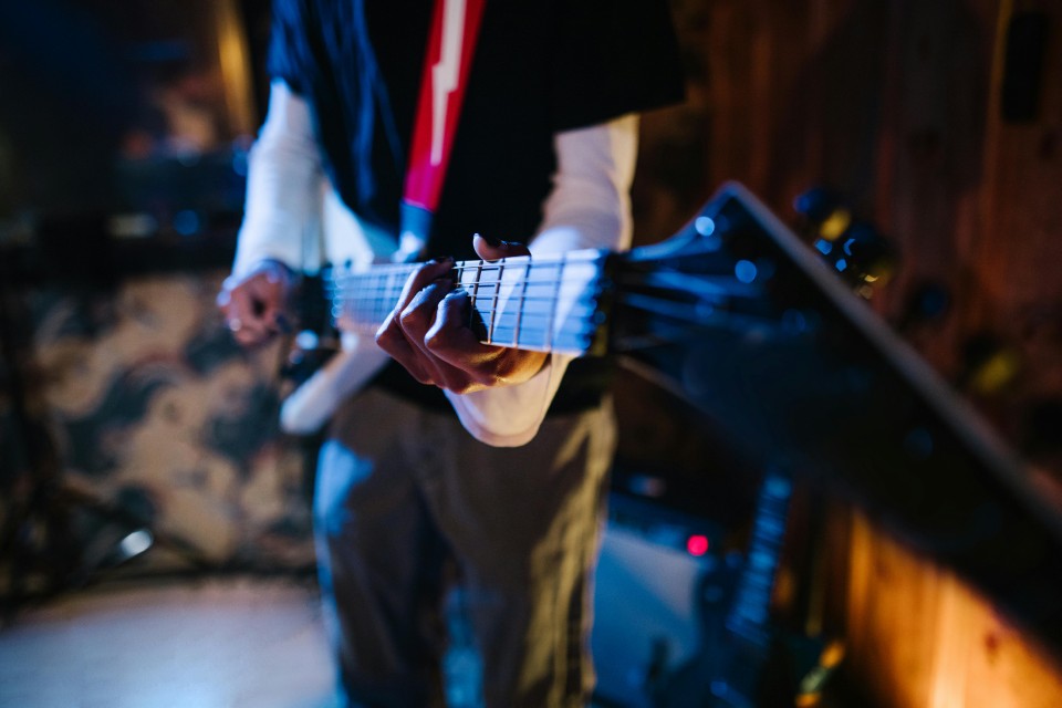 Guitar Unge Koncert Musik Foto: RDNE Stock project / Pexels