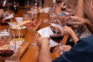 Vinsmagning Tapas Vin Rødvin Foto: Rodrigo Ortega / Pexels